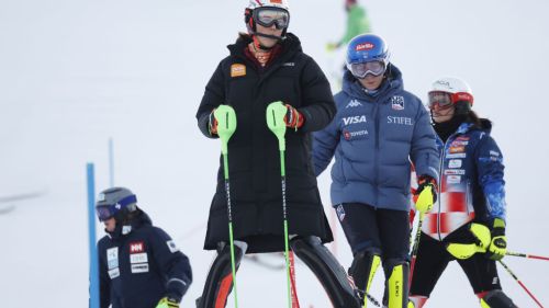 Speed Opening maledetto: già cancellata la prima discesa, troppa neve e vento in quota