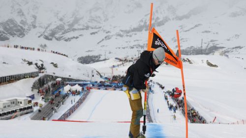 La gioia tutta austriaca nel pazzo finale di Gurgl, la rabbia di Kristoffersen: 'Non sopporto le ingiustizie'