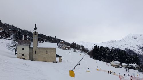 La chiesetta dell'Alpe di Mera